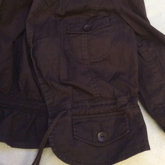 Brown Le Chateaux cropped cotton 1/2 sleeve jacket - Picture 6 of 13